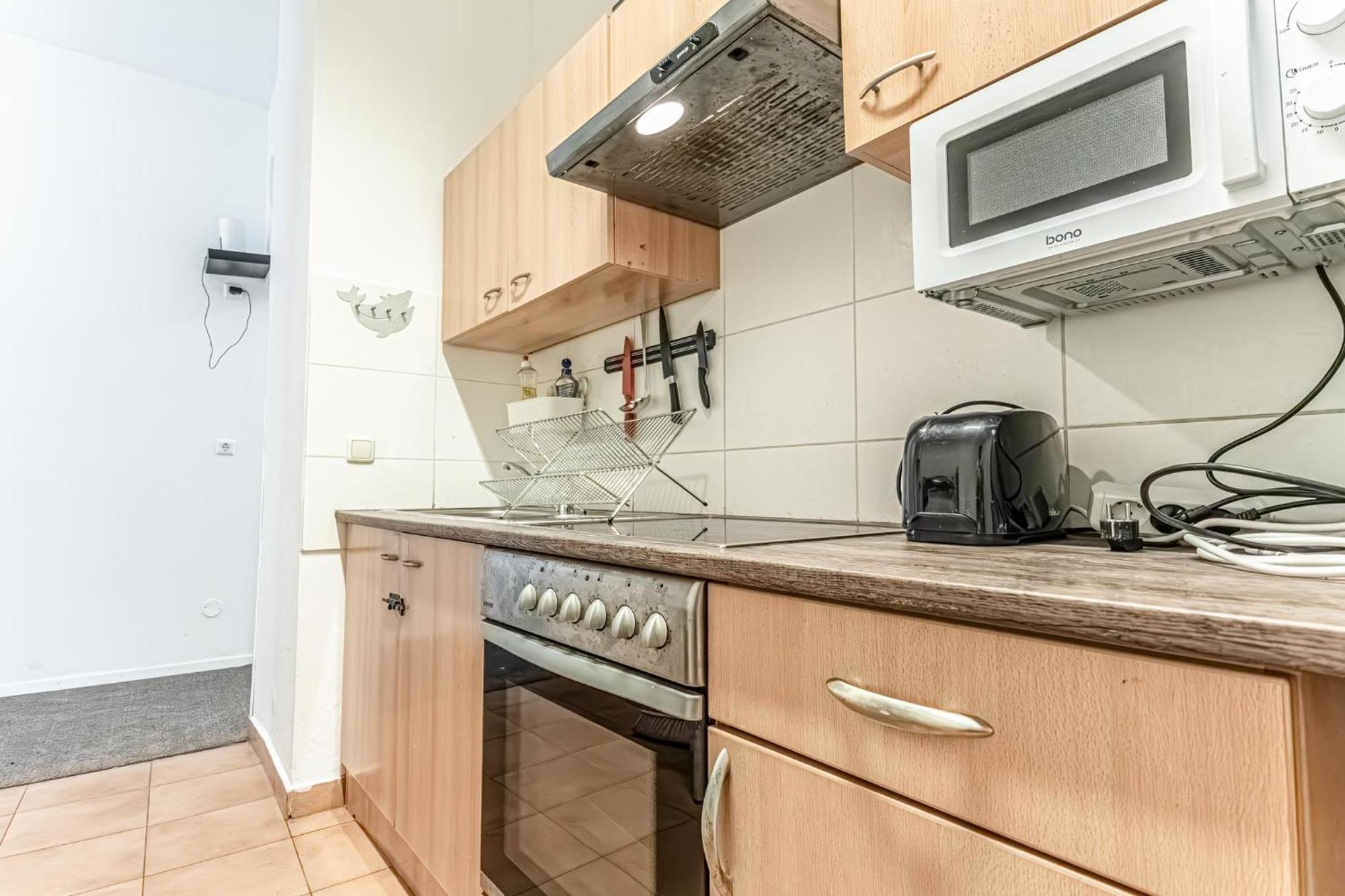 6br / Shared Garden Near Lorenz Boehler & Danube Apartment Wien