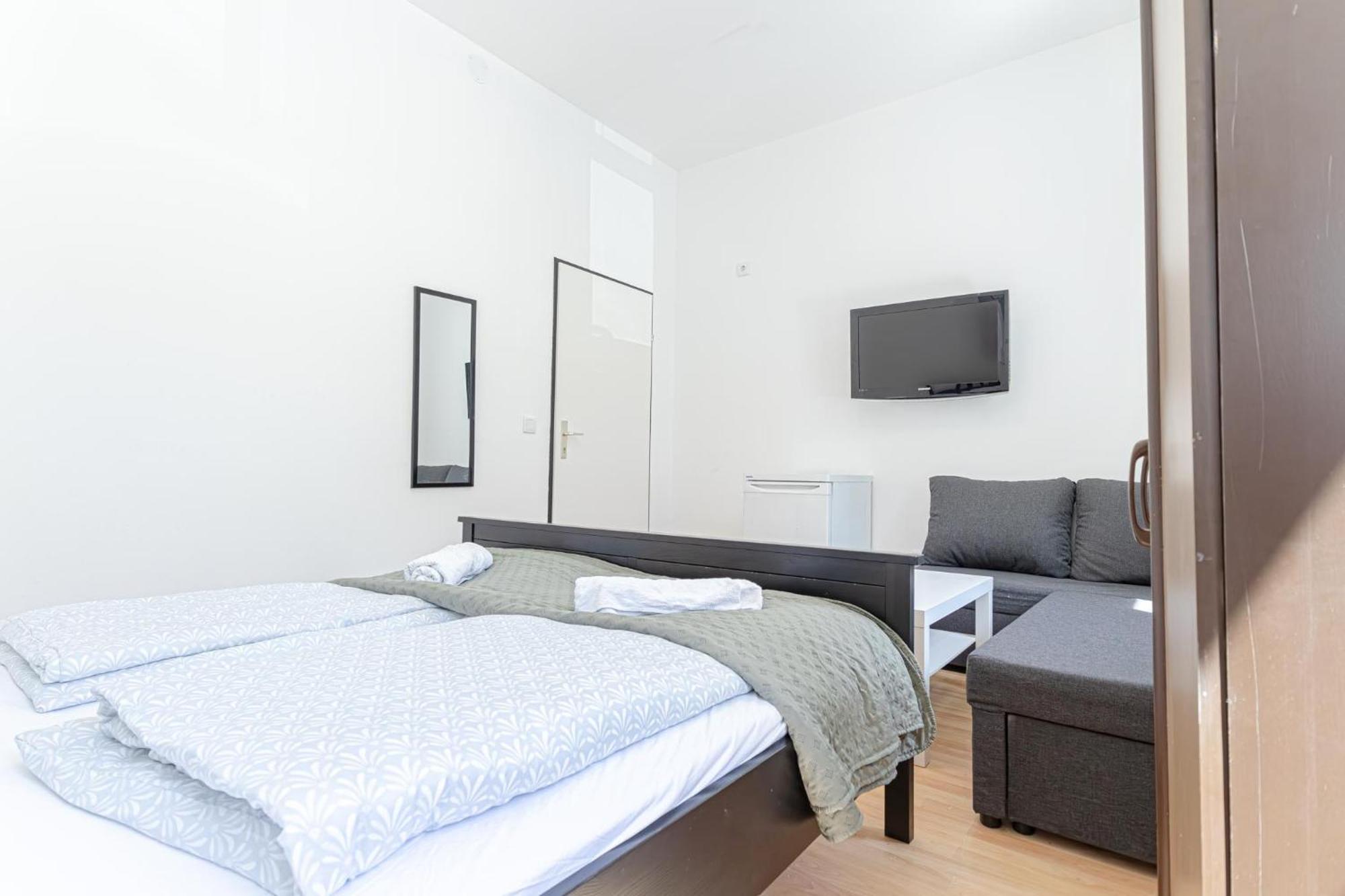 6br / Shared Garden Near Lorenz Boehler & Danube * Wien